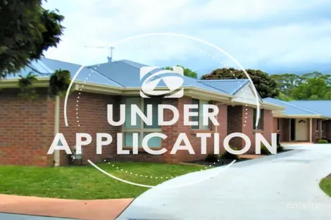 Property photo of 4/235 Princes Way Drouin VIC 3818