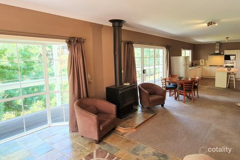 Property photo of 3 Lowen Road Cockatoo VIC 3781
