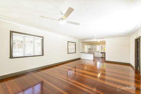 Property photo of 17 The Corso Seven Hills QLD 4170