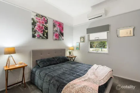 Property photo of 12 George Street Allora QLD 4362