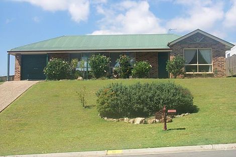 16 Papara St, Pacific Pines, QLD 4211