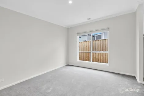 Property photo of 3 Morningside Circuit Armstrong Creek VIC 3217