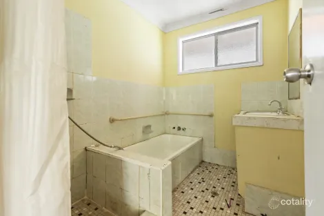 Property photo of 2 Wattle Street Varsity Lakes QLD 4227