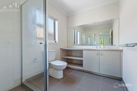 Property photo of 11 Kensley Circuit Craigieburn VIC 3064