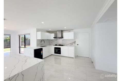 Property photo of 8 Lancaster Circuit Stretton QLD 4116