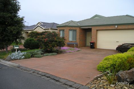 Property photo of 10 Quilan Court Caroline Springs VIC 3023