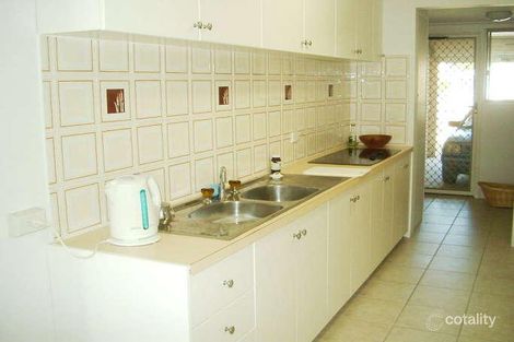 Property photo of 2/44 Back Street Biggera Waters QLD 4216