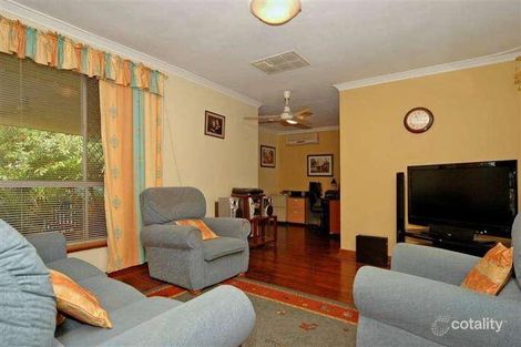 Property photo of 17 Lincoln Road Forrestfield WA 6058