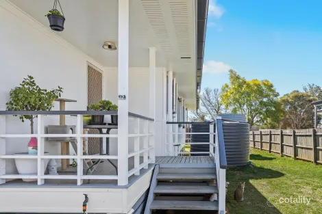 Property photo of 17 James Street Oakey QLD 4401