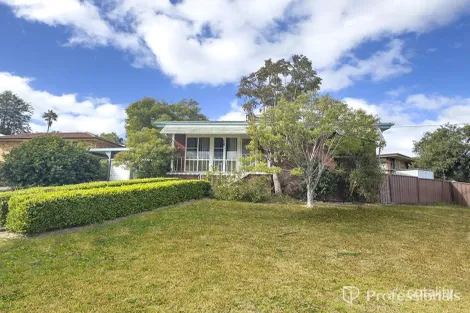 Property photo of 2 Fraser Crescent Oxley Vale NSW 2340