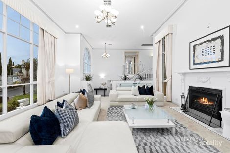 Property photo of 7 Dalkeith Court Doncaster East VIC 3109