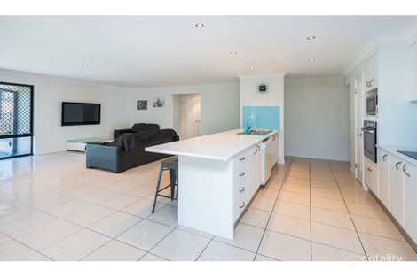 Property photo of 10 Beaumont Crescent Pacific Pines QLD 4211