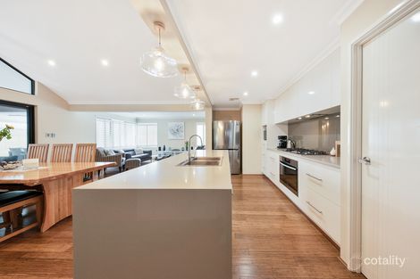 Property photo of 13 Drummore Vista Madora Bay WA 6210