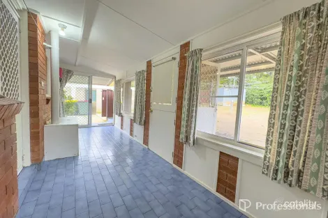 Property photo of 2 Fraser Crescent Oxley Vale NSW 2340