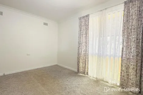Property photo of 2 Fraser Crescent Oxley Vale NSW 2340