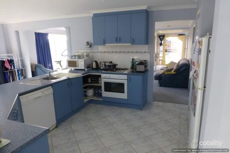 Property photo of 5 Banksia Court Lucknow VIC 3875