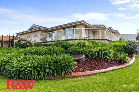 35 Baynton Pl, St Helens Park, NSW 2560