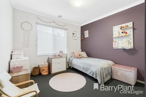 Property photo of 11 Yarraman Road Manor Lakes VIC 3024