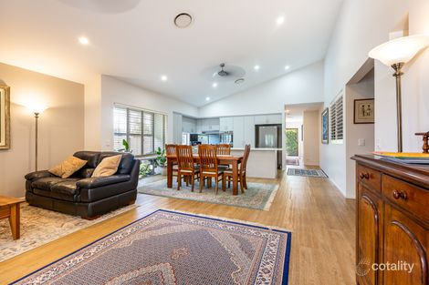 Property photo of 1 Beacon Lane Hope Island QLD 4212