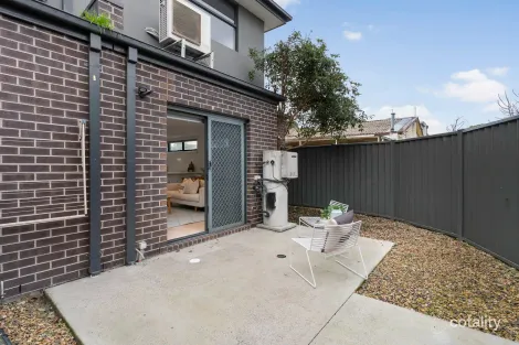 Property photo of 2/9 Kenneth Street Braybrook VIC 3019