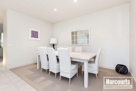 Property photo of 14 Jarryd Crescent Berwick VIC 3806