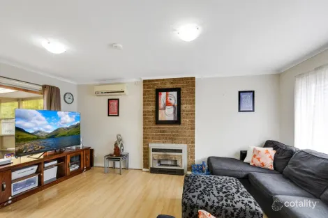 Property photo of 8 Thomas Avenue Melton South VIC 3338