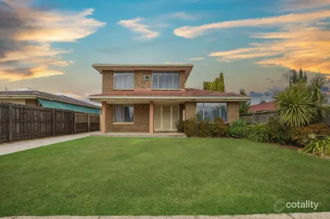 Property photo of 8 Thomas Avenue Melton South VIC 3338