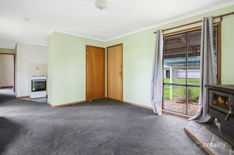 Property photo of 2 Oxford Street Chiltern VIC 3683