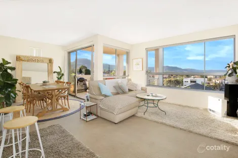 12/12 Loftus St, Wollongong, NSW 2500