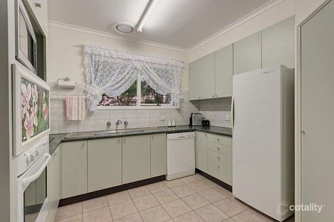 Property photo of 6 Kerry Close Doncaster East VIC 3109