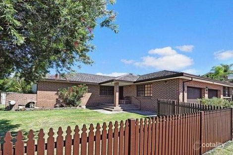 Property photo of 4 Borneo Court Bossley Park NSW 2176