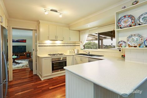 Property photo of 17 Ellstone Avenue St Albans Park VIC 3219