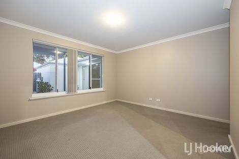 Property photo of 10 Tiller Turn Yanchep WA 6035