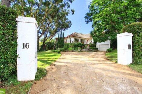 16 Byrarong Ave, Mangerton, NSW 2500