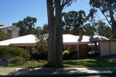 Property photo of 2 Wooloomooloo Road Greenmount WA 6056