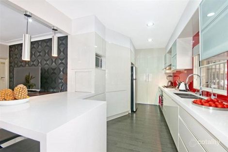 Property photo of 18 Roseview Avenue Roselands NSW 2196