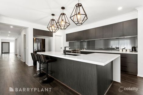 Property photo of 16 Royal Spoonbill Loop Wallan VIC 3756