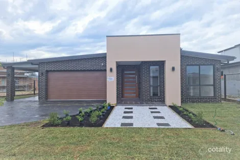 6 Burrough St, Catherine Field, NSW 2557