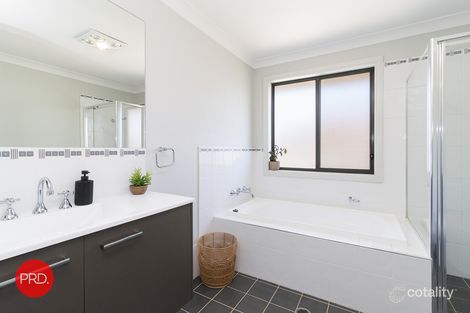 Property photo of 15 Deniston Circuit Bungendore NSW 2621