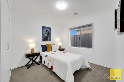 Property photo of 8 Chromite Circuit Weir Views VIC 3338
