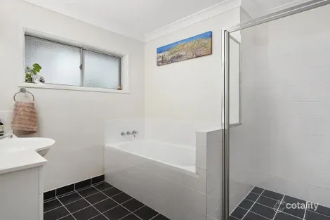 Property photo of 31 Cawdor Street Arana Hills QLD 4054