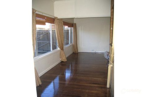 Property photo of 32 Talbot Road Strathmore VIC 3041