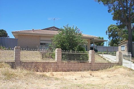 Property photo of 5 Maple Vista Parmelia WA 6167