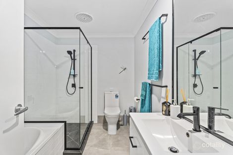 Property photo of 2/33 Bellinger Key Pacific Pines QLD 4211