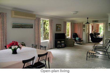 Property photo of 11 Bond Place Mollymook Beach NSW 2539