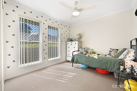 Property photo of 19 Cassidy Terrace Mount Kynoch QLD 4350