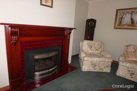 Property photo of 46 Lake Gardens Avenue Lake Gardens VIC 3355