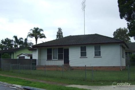 Property photo of 16 Tasman Avenue Lethbridge Park NSW 2770