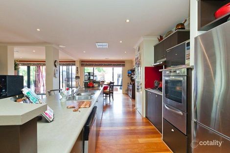 Property photo of 2 Otago Pass Meadow Springs WA 6210