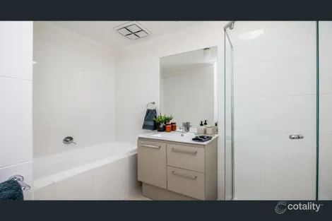 Property photo of 6 Stallion Drive St Clair SA 5011